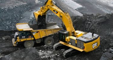 Caterpillar Signals Bullish Reversal on Strong FY17 Outlook