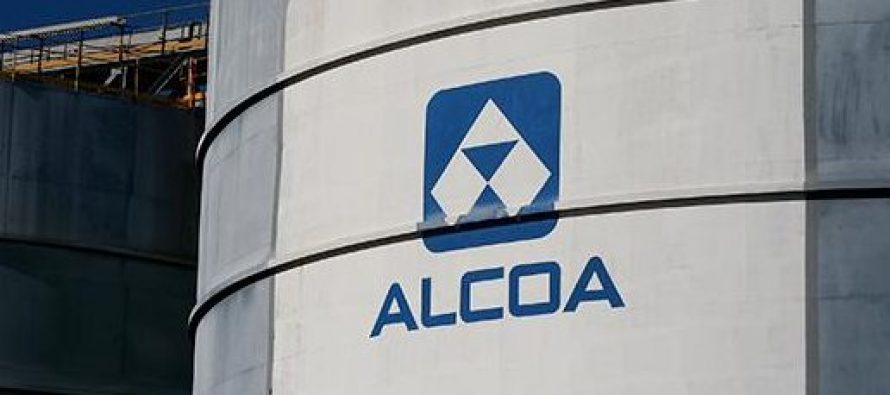 Dow Jones Falls 200 Points, Alcoa Shines