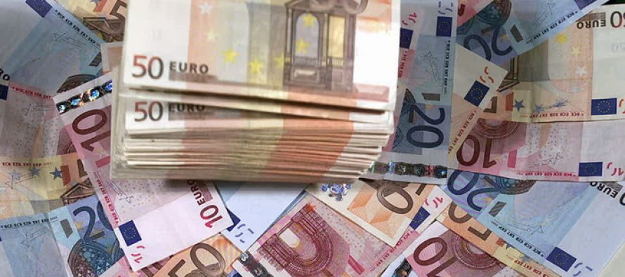 Euro Strengthens On Strong Italy Industrial Data