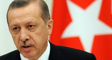 Turkish Lira Plunges 2% On Concerns Over Forex Reserves