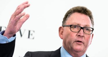 Kiwi Dollar Down as Trade Deficit Widens in August