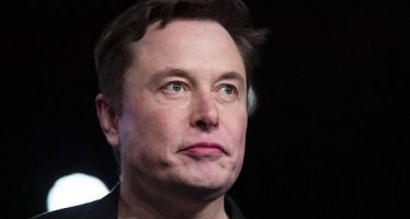 Tesla Prices secondary offering at $767 a share