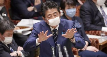 Yen Down as Japan Unveils Stimulus Representing 20% of GDP
