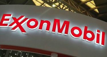 Exxon Stares at Deficit of $48bn on Weak Oil Demand