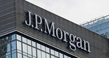 JPMorgan Beats 4Q 2020 Estimates on Record Trading Revenue