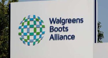 Walgreens Beats Q1 Estimates, Reaffirms FY 2021 EPS Growth