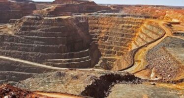Aussie Dollar Hits Near 3-Year High as Commodities Surge