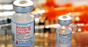 Moderna Inc Swings to a Profit on COVID-19 Vaccine Sales