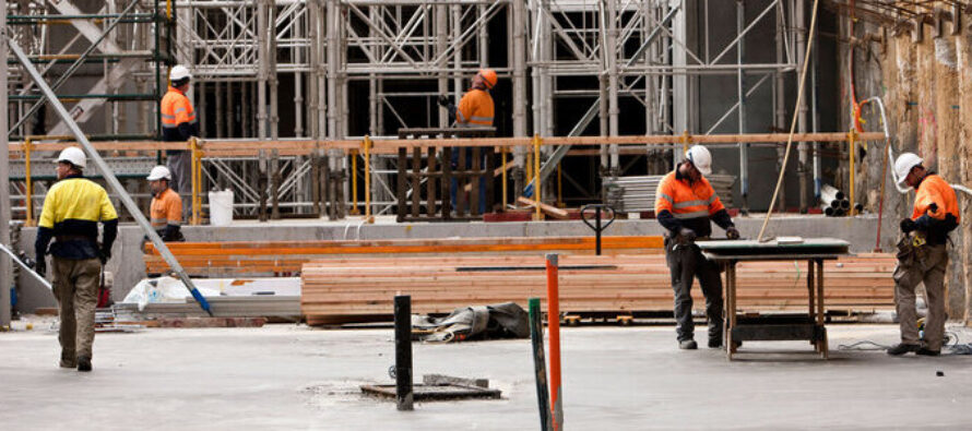 Australia Construction Work Unexpectedly Dips 0.90% in 1Q22
