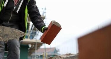 Australian Building Approvals Decline 2.40% m-o-m in April