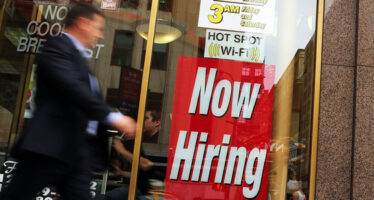 US Employment Opportunities Decrease to 11.25 Million in May