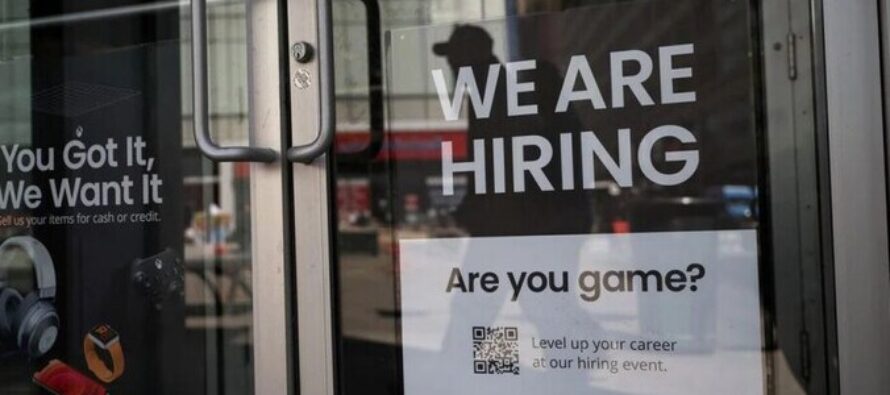 US Weekly Jobless Claims Unexpectedly Drop to a 5-Month Low