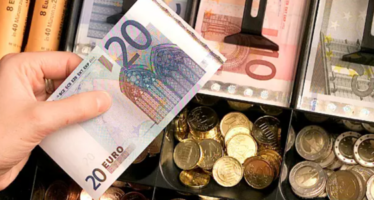 Eurozone Economy Expanded 0.20% q-o-q in September Quarter