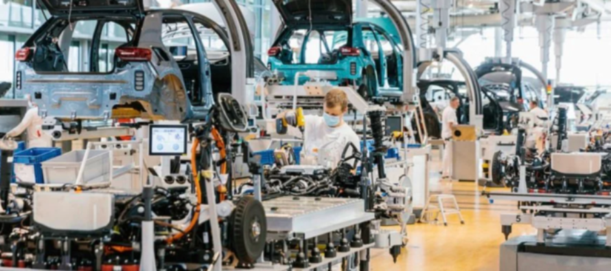 The German Producer Price Index Declines by 4.20% in October