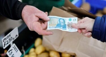 The UK Economy Contracted by 0.50% m-o-m in December 2022
