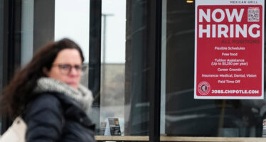 US Non-Farm Sector Adds 517,000 Employment Openings in January