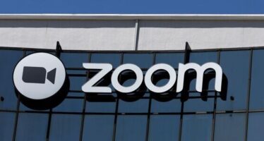 Zoom Beats Fourth Quarter Estimates, Issues Mixed Q1 FY24 View