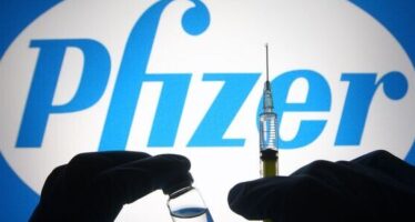 Jefferies Upgrades Pfizer Despite Downward Revision of Outlook