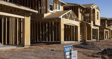 US New Single-Family Home Sales Rose to 693,000 Units in March