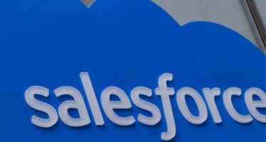 Salesforce Misses Q1 Revenues Estimates; Issues Weak Q2 View