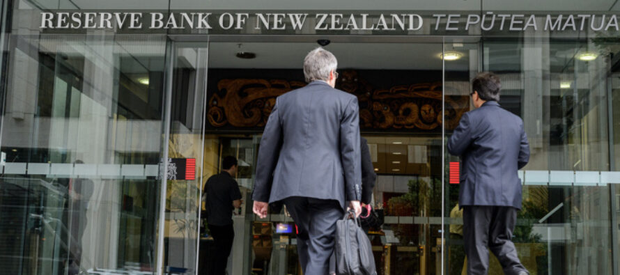 RBNZ Maintains Interest Rate at 5.50%; Issues Dovish Statement