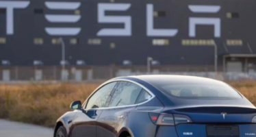 Tesla Beats Q2 Delivery Estimates; Shares Rise Despite China Dip