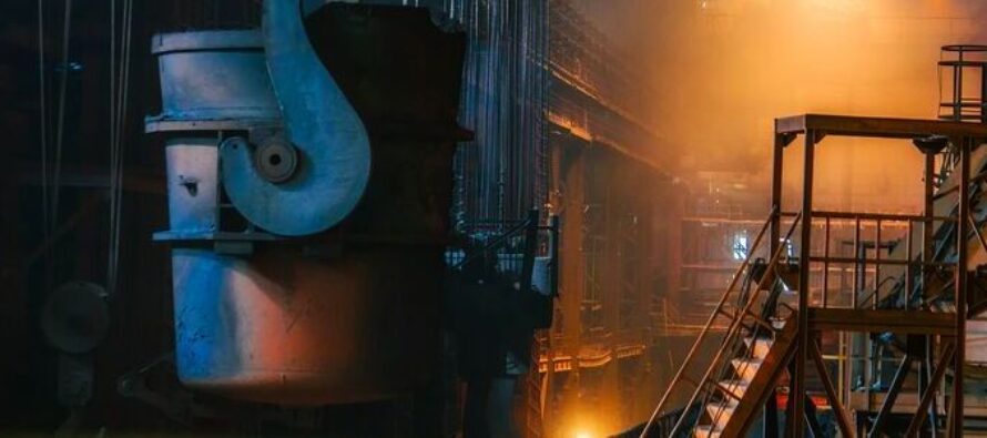 US Flash Manufacturing July PMI Falls into Contraction Zone